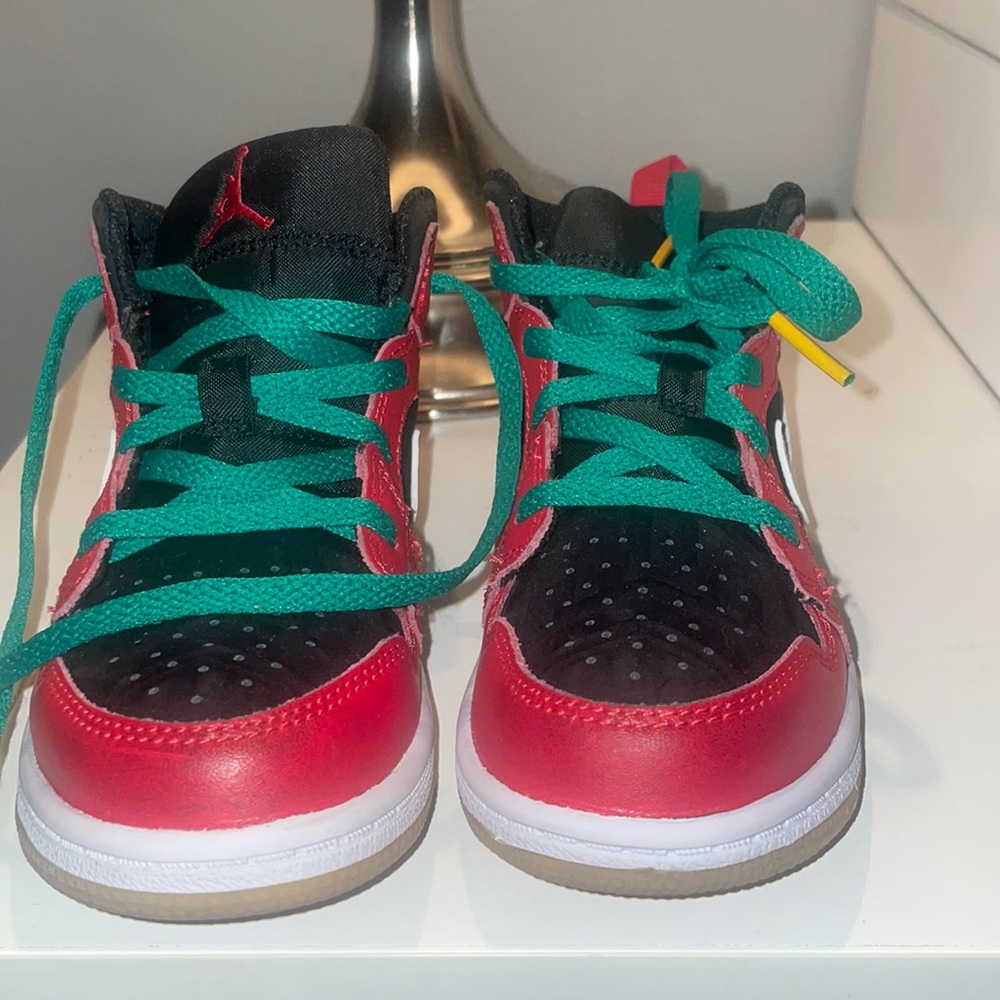 Jordan 11 RETRO